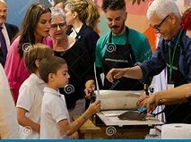 开云体育app-女王马德里球员临危不乱，打出精彩表现