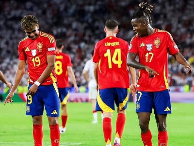 开云体育在线-巴塞罗那传控打法赢得赞誉，美如画的简单介绍