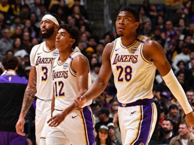 开云体育-篮球明星们在国际赛场上大放异彩