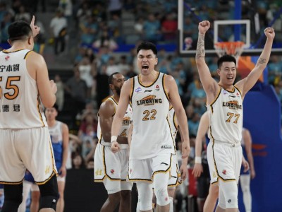 开云体育-卫冕冠军迎战劲旅，备战全面展开