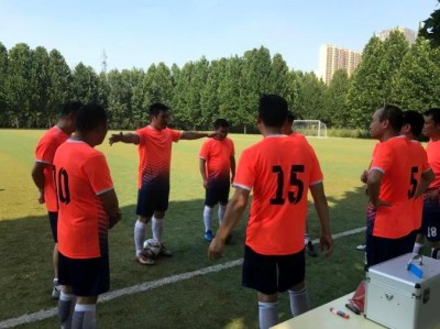 开云下载-战术娴熟的场上对决，赛场上演精彩表演的简单介绍