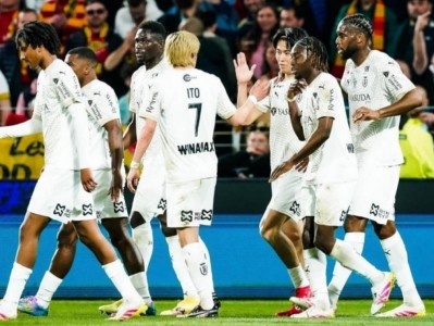 开云体育在线-里昂主场大胜马赛，继续向前迈进的简单介绍