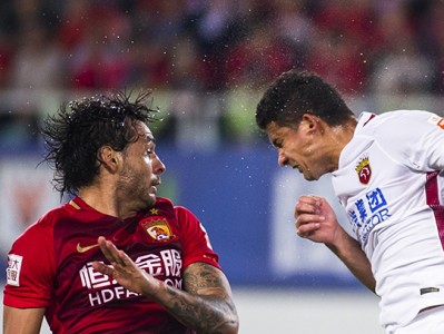 开云体育app-球队实力较量，角逐冠军荣耀