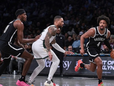 开云体育官方网站-雄鹿逆转篮网，米德尔顿狂砍40分