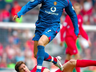 开云体育-利物浦战胜曼联，继续保持不败神话