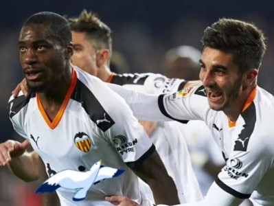 开云体育登录-瓦拉多利德主场击败瓦伦西亚，继续前行