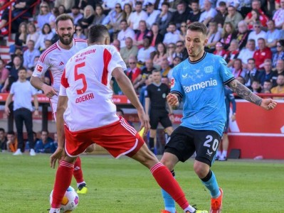 开云体育在线-关于奥格斯堡球队再次获胜，力压对手成功的信息