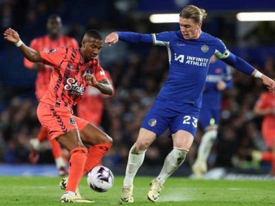 开云体育APP下载-包含欧洲球员风采赛场，精彩瞬间引人入胜的词条