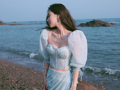 开云体育在线-绿茵与硬木的交响，当波兰铁骑碾过冰岛，NBA季后赛鏖战正酣