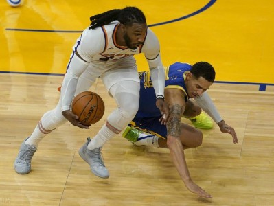 开云官网-深圳队轻取爵士，库里扛起全队