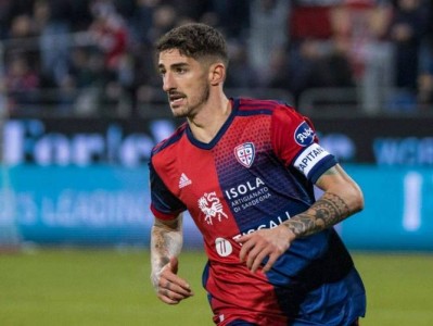 开云体育app-卡利亚里主场告别，双方焦点战黄花大闹