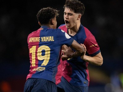 开云体育在线-意大利队力争击败西班牙队，迎接挑战