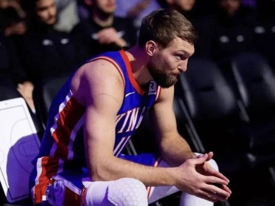 开云体育-球员伤情堪忧，球队面临阵容调整