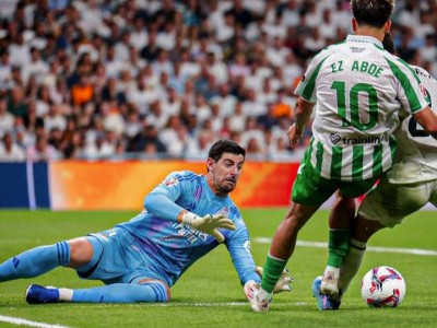 开云体育-瓦伦西亚苦战晋级，西甲豪门艰难击败对手的简单介绍