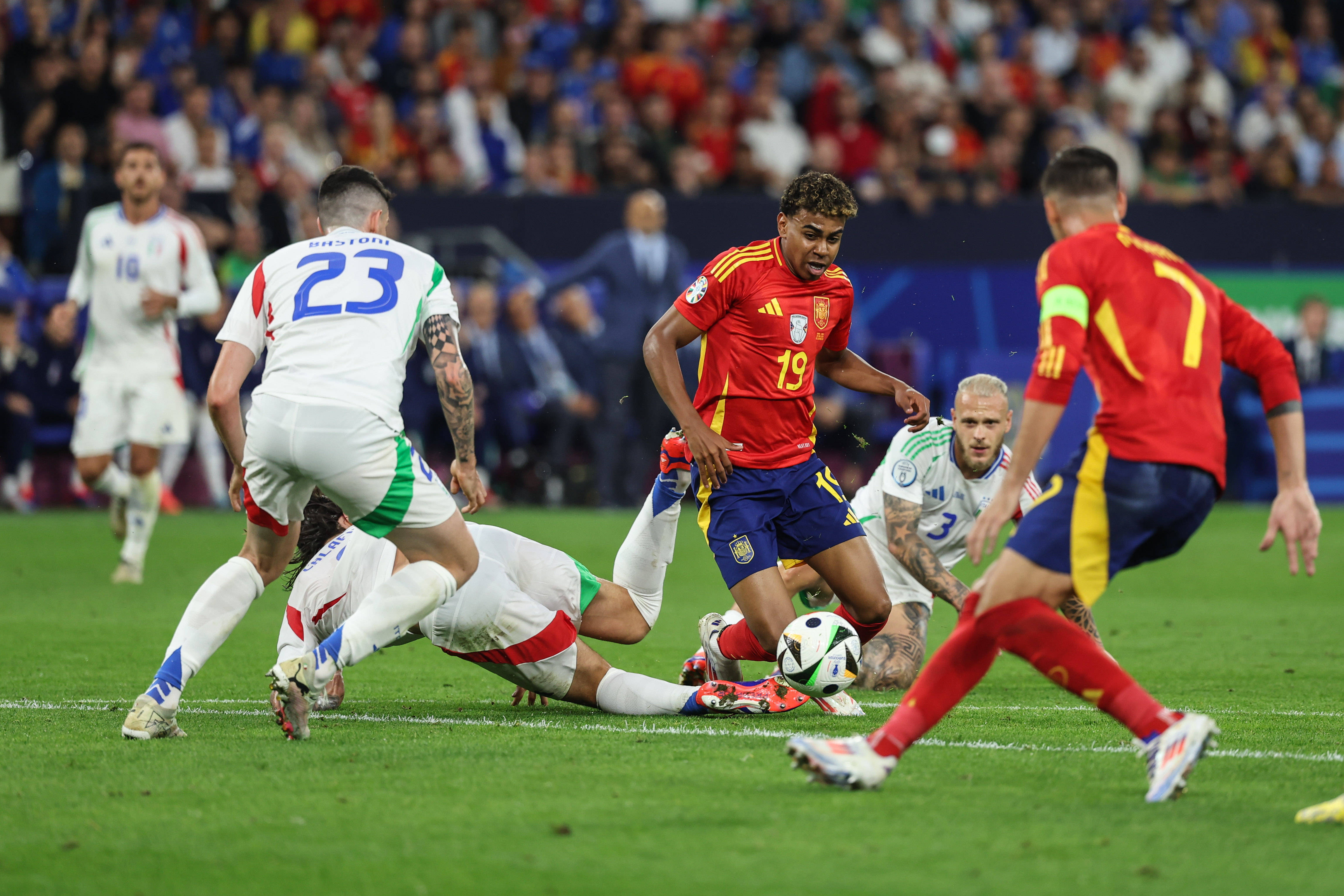 欧国联赛：意大利队在比赛中脱颖而出