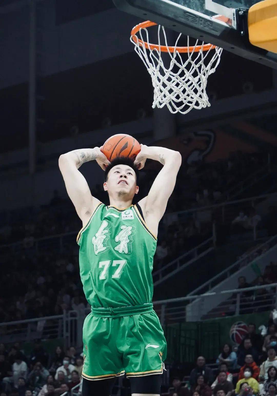 关于阿尔及利亚男篮队员心系故乡，为维护和平献声！的信息