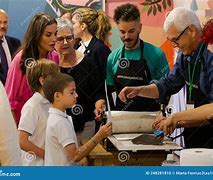 女王马德里球员临危不乱,打出精彩表现 女王马德里球员临危不乱,打出精彩表现