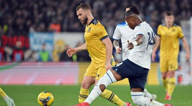 包含乌迪内斯主场告负，遭遇前所未有低谷的词条