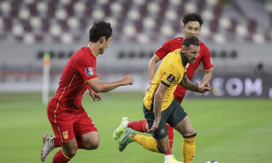 阿联酋球队在大赛中大获全胜,展现出色表现 阿联酋球队在大赛中大获全胜,展现出色表现