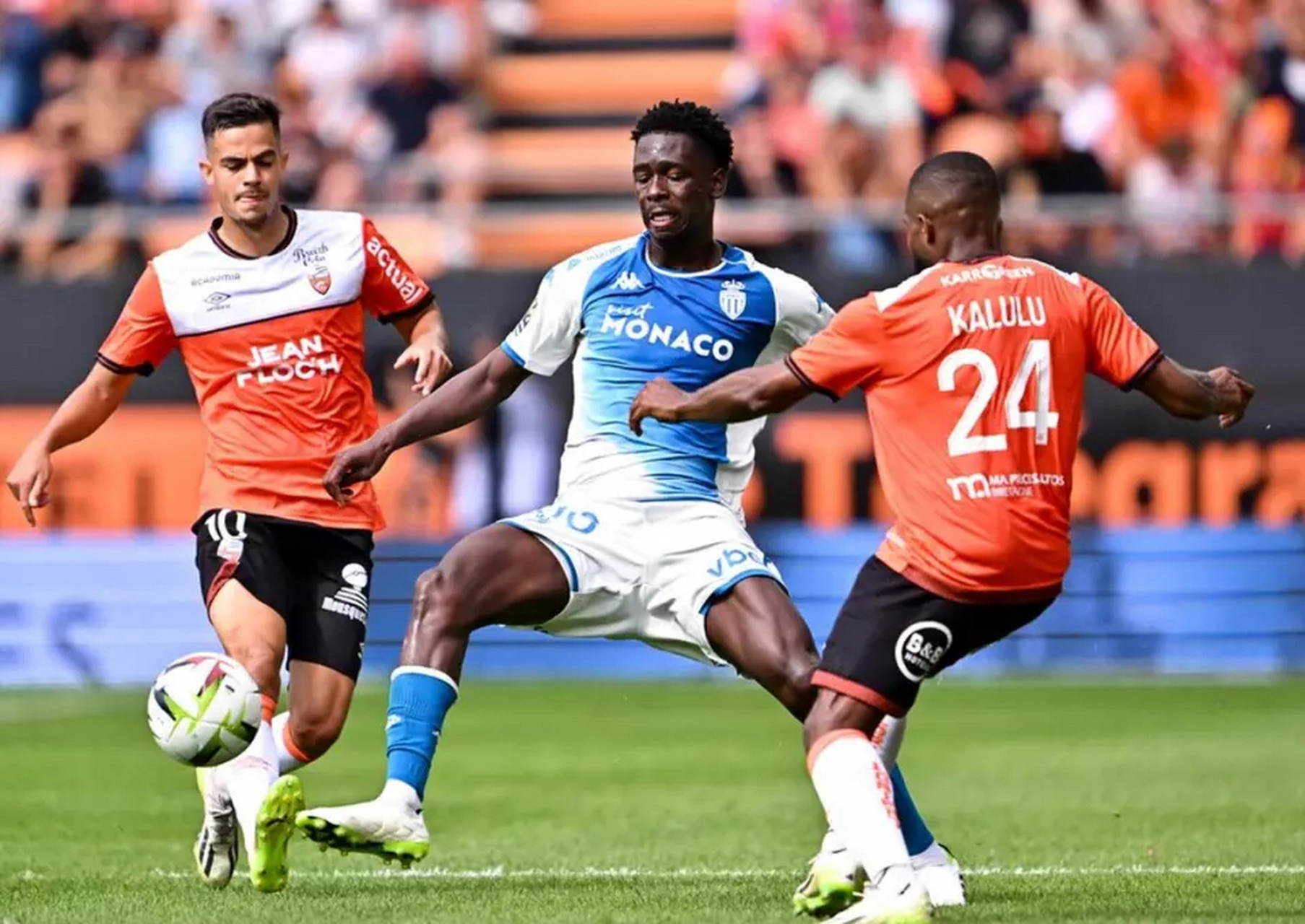 里昂将在客场对阵摩纳哥,期待击败对手取得胜利的简单介绍 里昂将在客场对阵摩纳哥,期待击败对手取得胜利的简单介绍