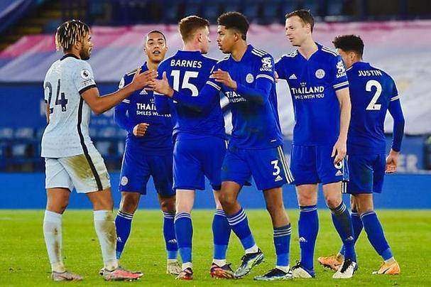 关于南安普顿主场大捷，击败对手获得胜利的信息