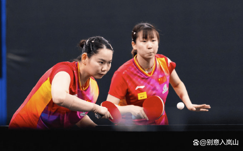 比赛中球员面对困难,展现出顽强的拼搏精神 比赛中球员面对困难,展现出顽强的拼搏精神