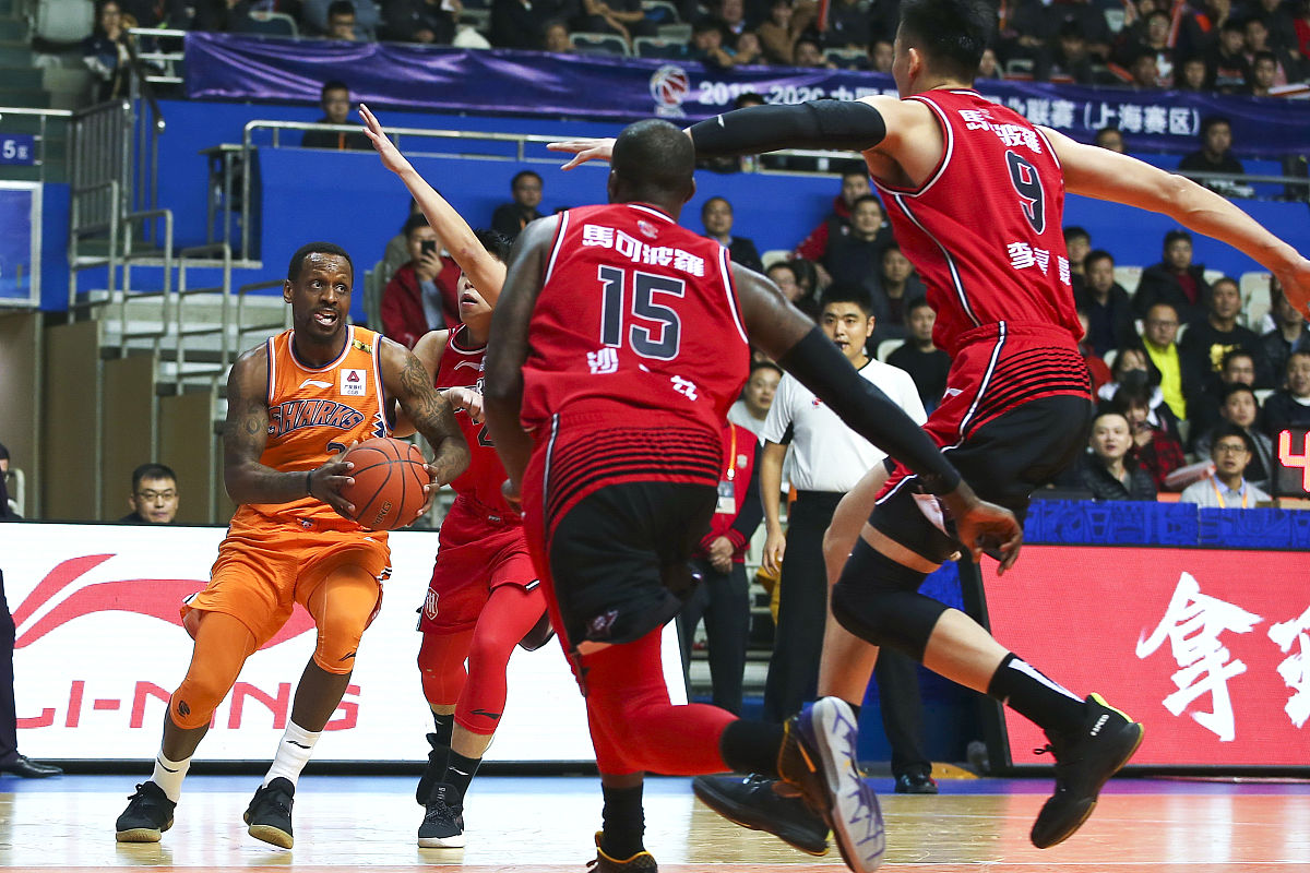 关于欧预赛比赛胜利之路回顾，球迷热议最具竞争力球队冠军争夺的信息