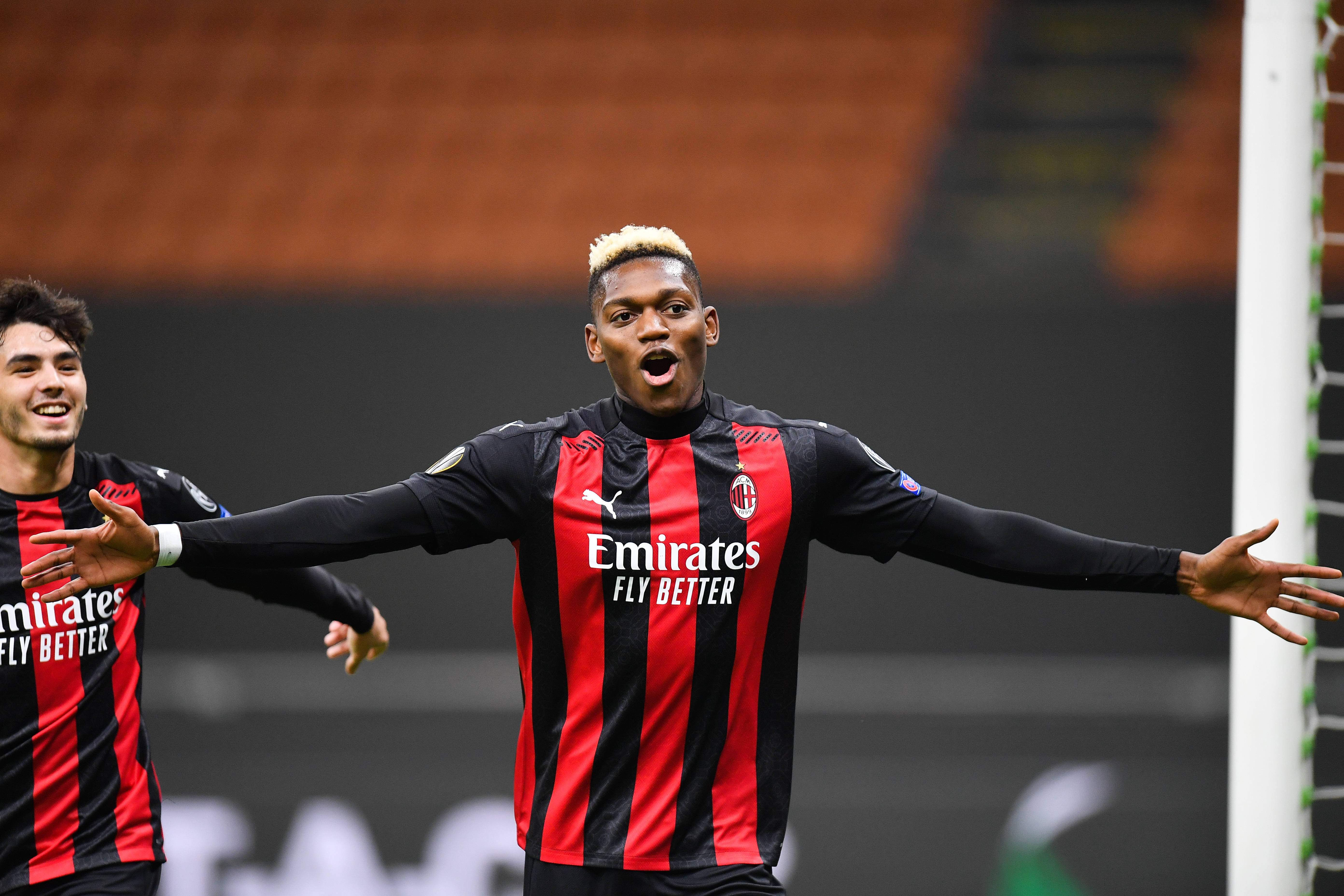 里昂主场大胜马赛,继续向前迈进的简单介绍 里昂主场大胜马赛,继续向前迈进的简单介绍