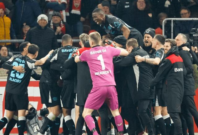 拜仁慕尼黑主场逆转赢得德国国内联赛胜利