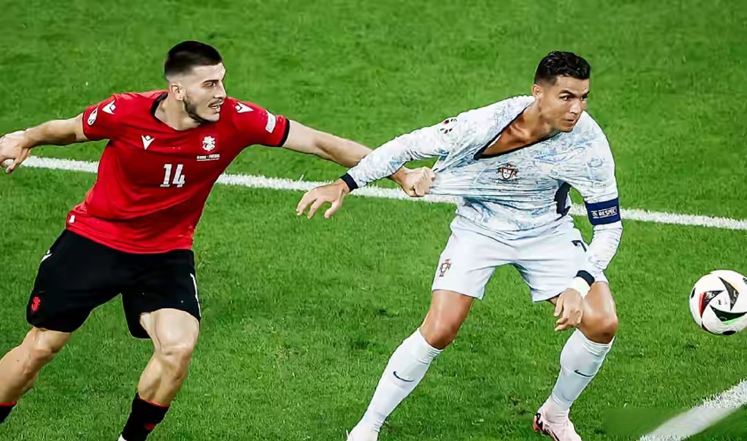 意大利国家队客场战平,稳固欧洲杯资格的简单介绍 意大利国家队客场战平,稳固欧洲杯资格的简单介绍