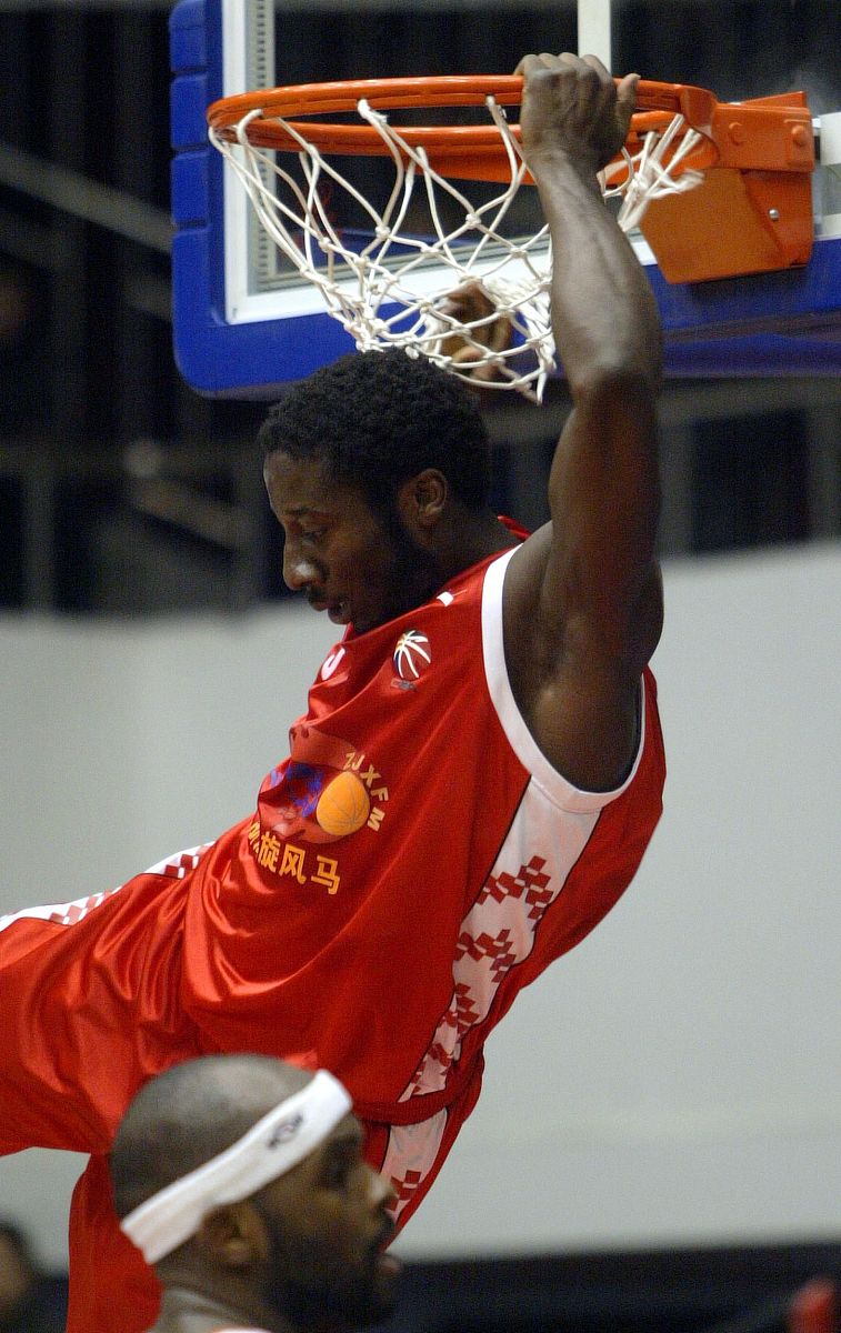 火箭锋线伤病缠身,面临内线压力的简单介绍 火箭锋线伤病缠身,面临内线压力的简单介绍