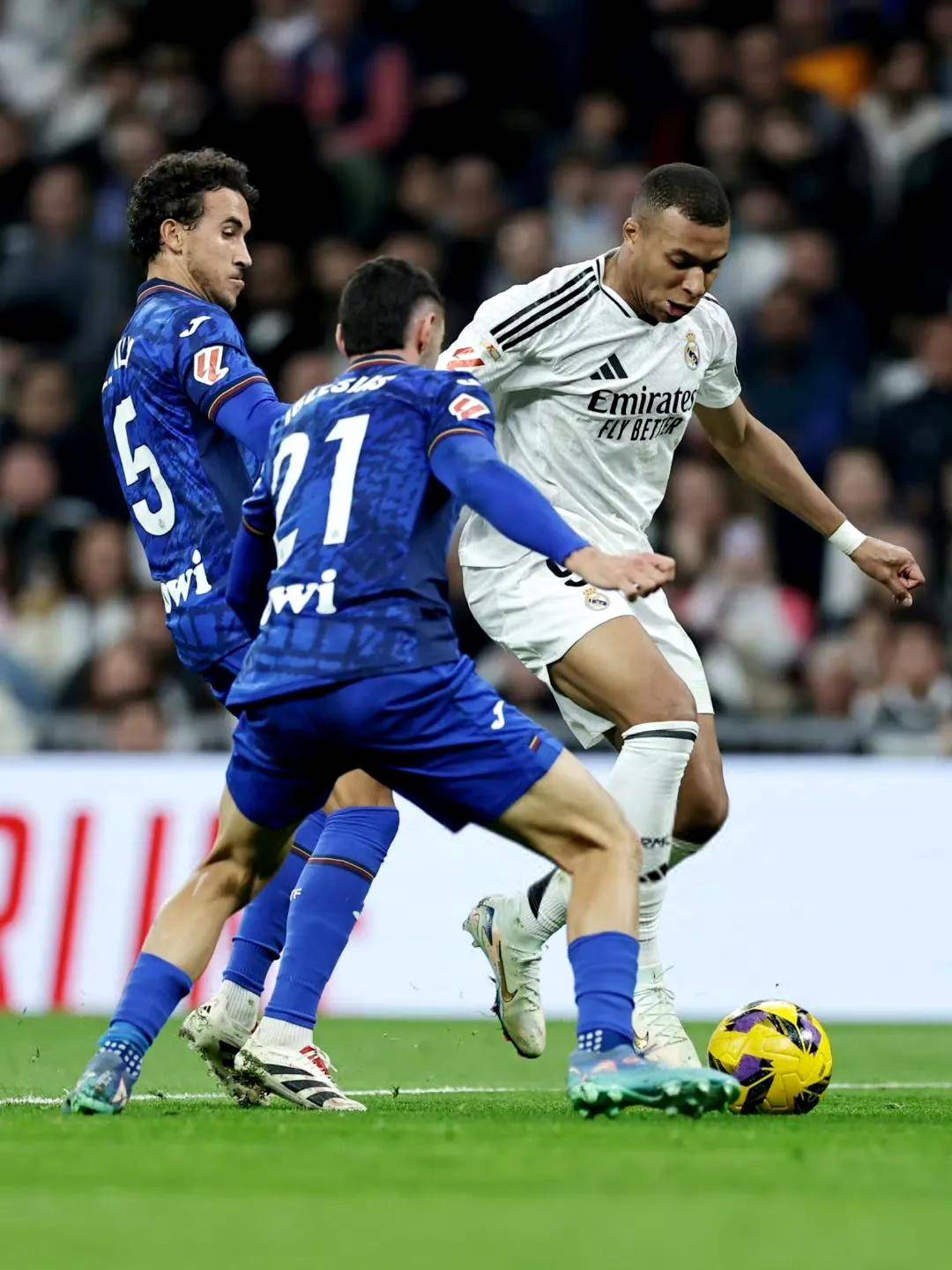 甘冈客场失利，惨遭对手零封进球