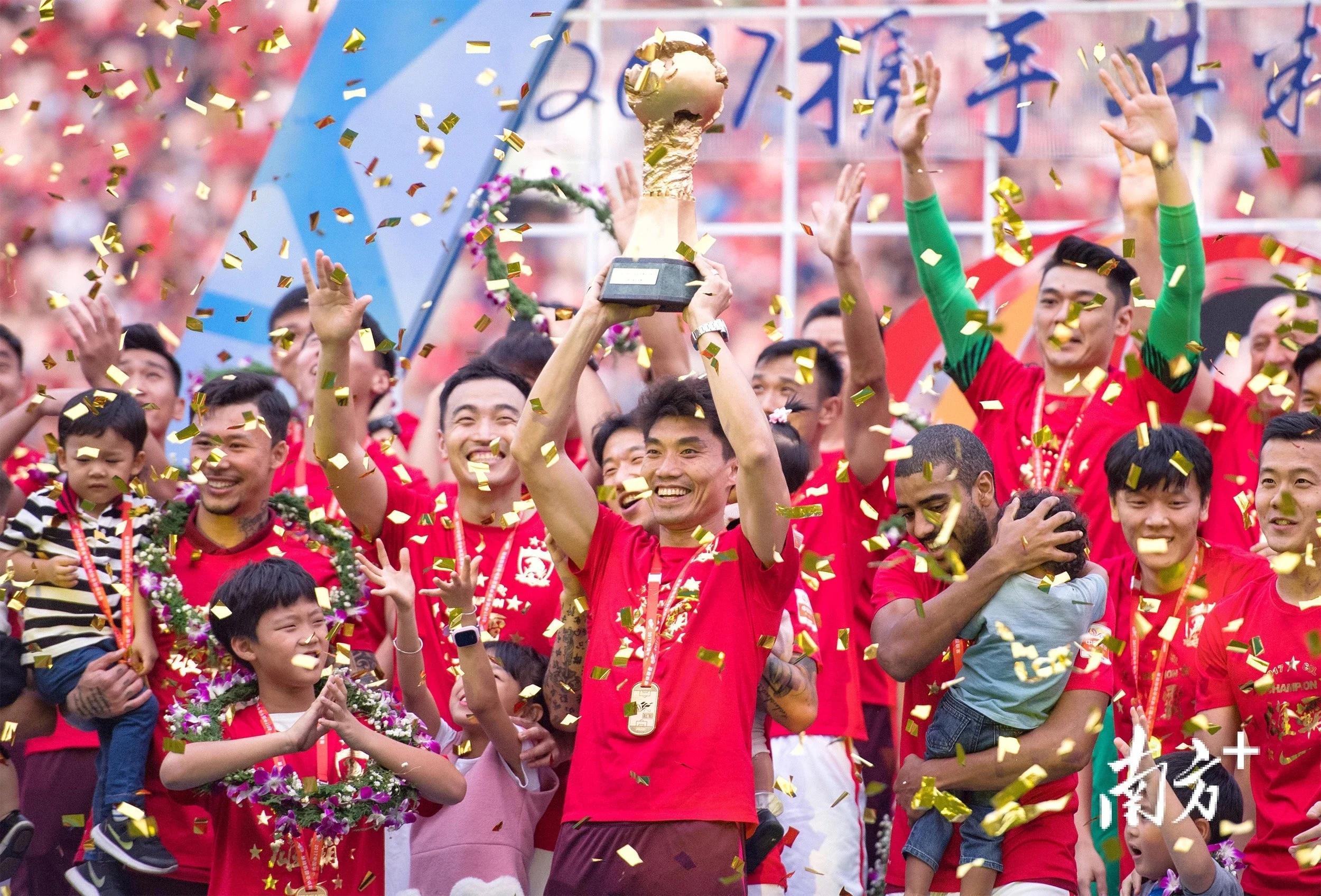 包含春风得意：比赛中球队展现出雄风壮举的词条