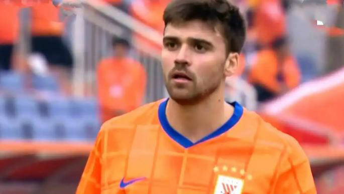 佩鲁贾球员伤愈复出,备战接下来的比赛 佩鲁贾球员伤愈复出,备战接下来的比赛