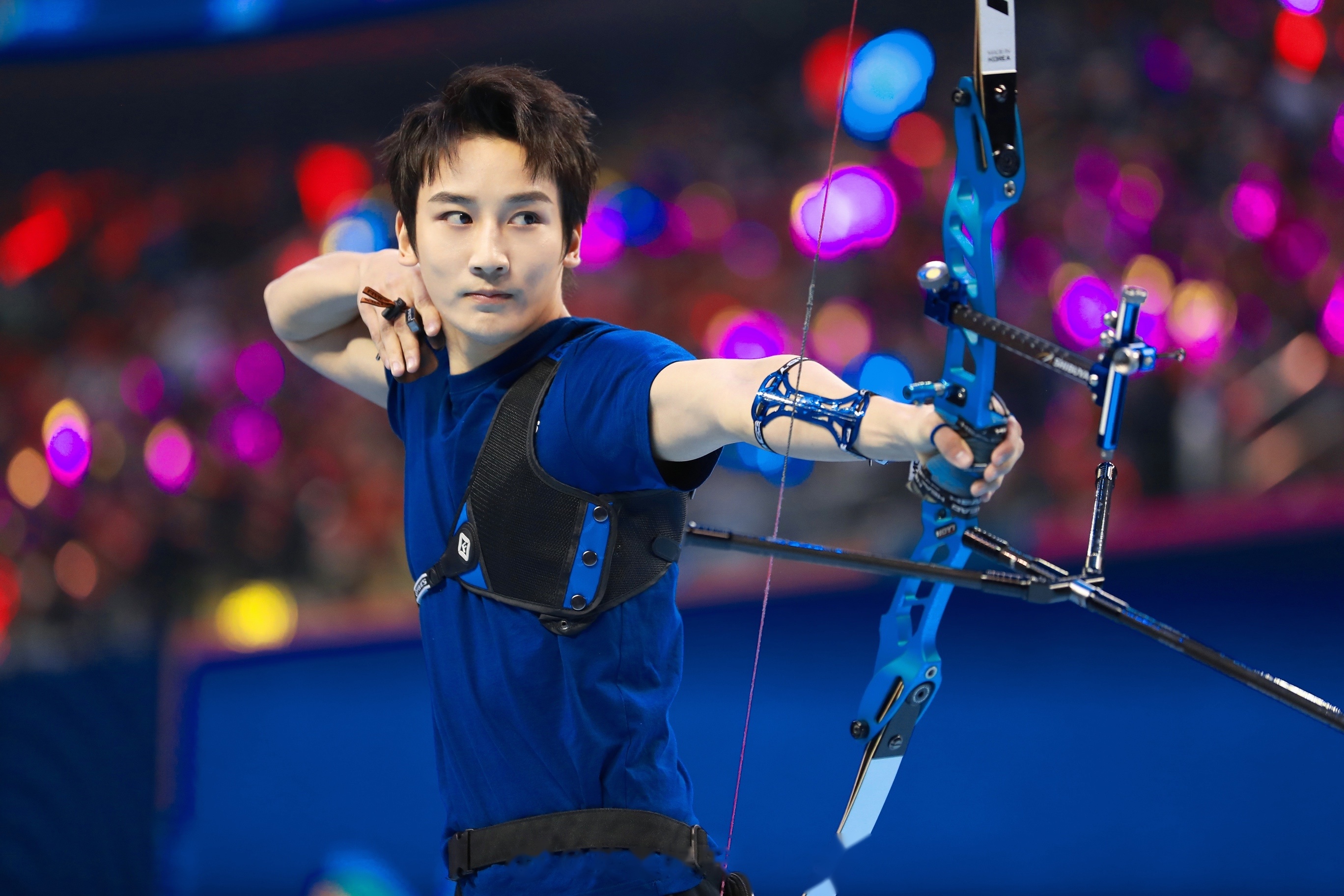 球队实力较量，角逐冠军荣耀