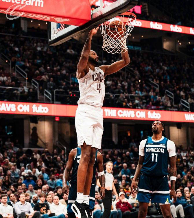 克利夫兰骑士大胜奇才当纳什荣耀复出的简单介绍