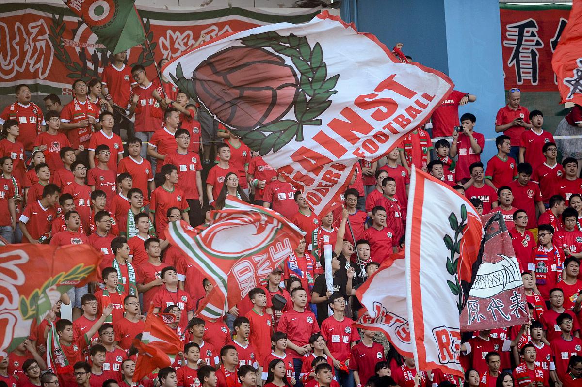 慕尼黑队迎战关键比赛，目标冲击榜首位置的简单介绍