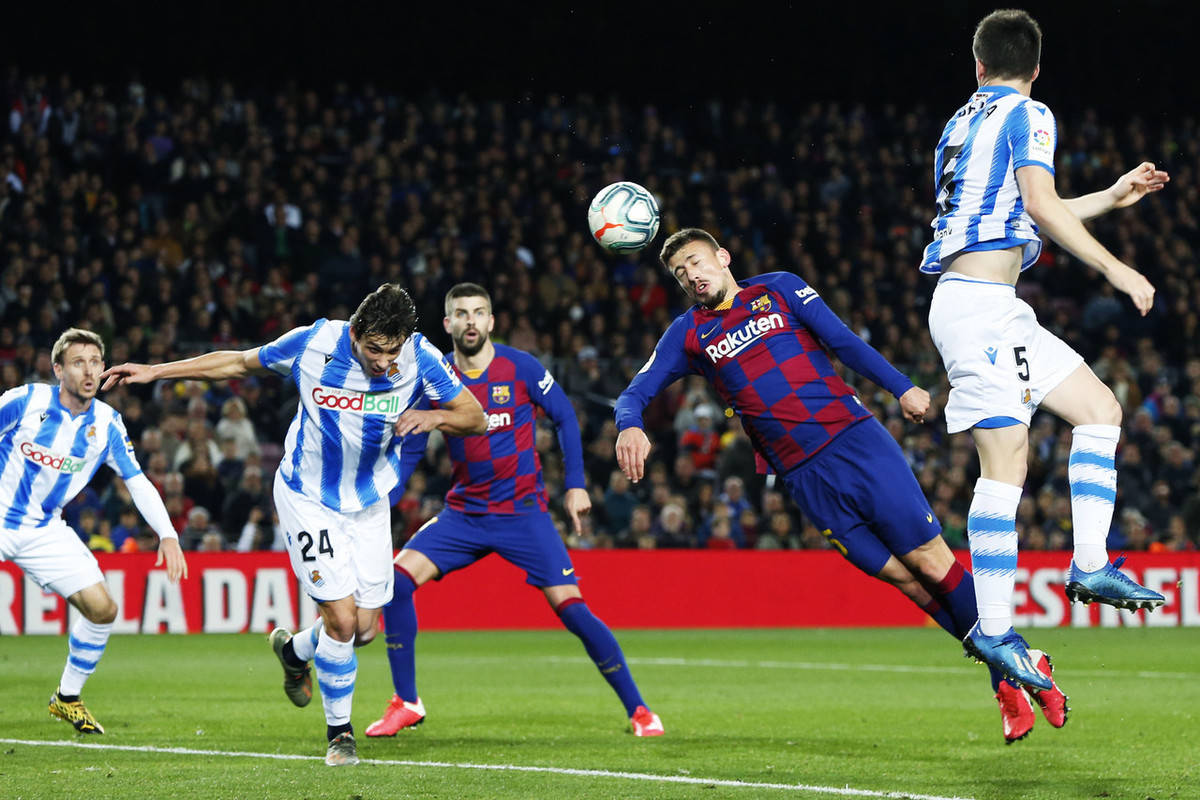 足球赛场上的激情碰撞太精彩