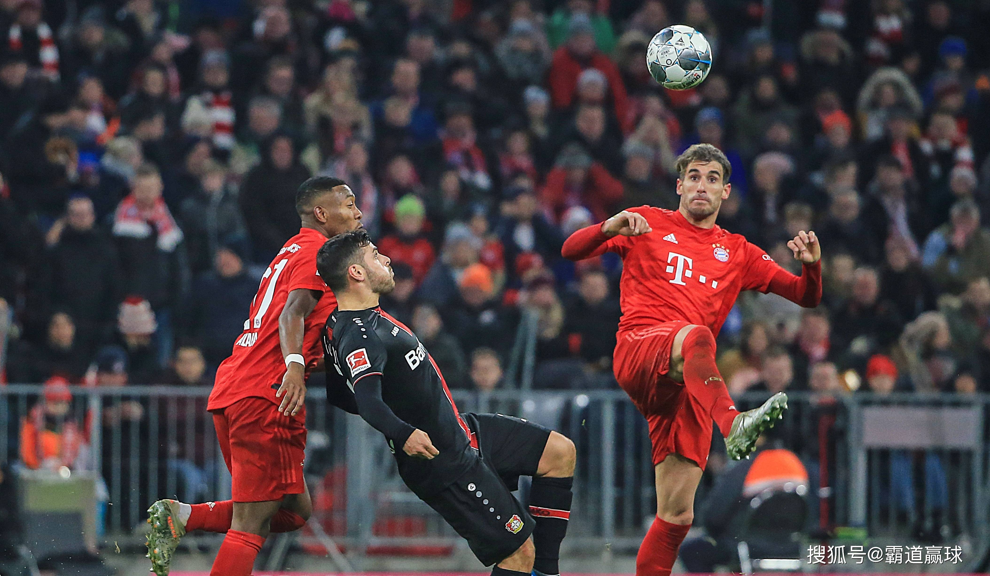 拜仁慕尼黑击败沃尔夫斯堡,赢得关键胜利