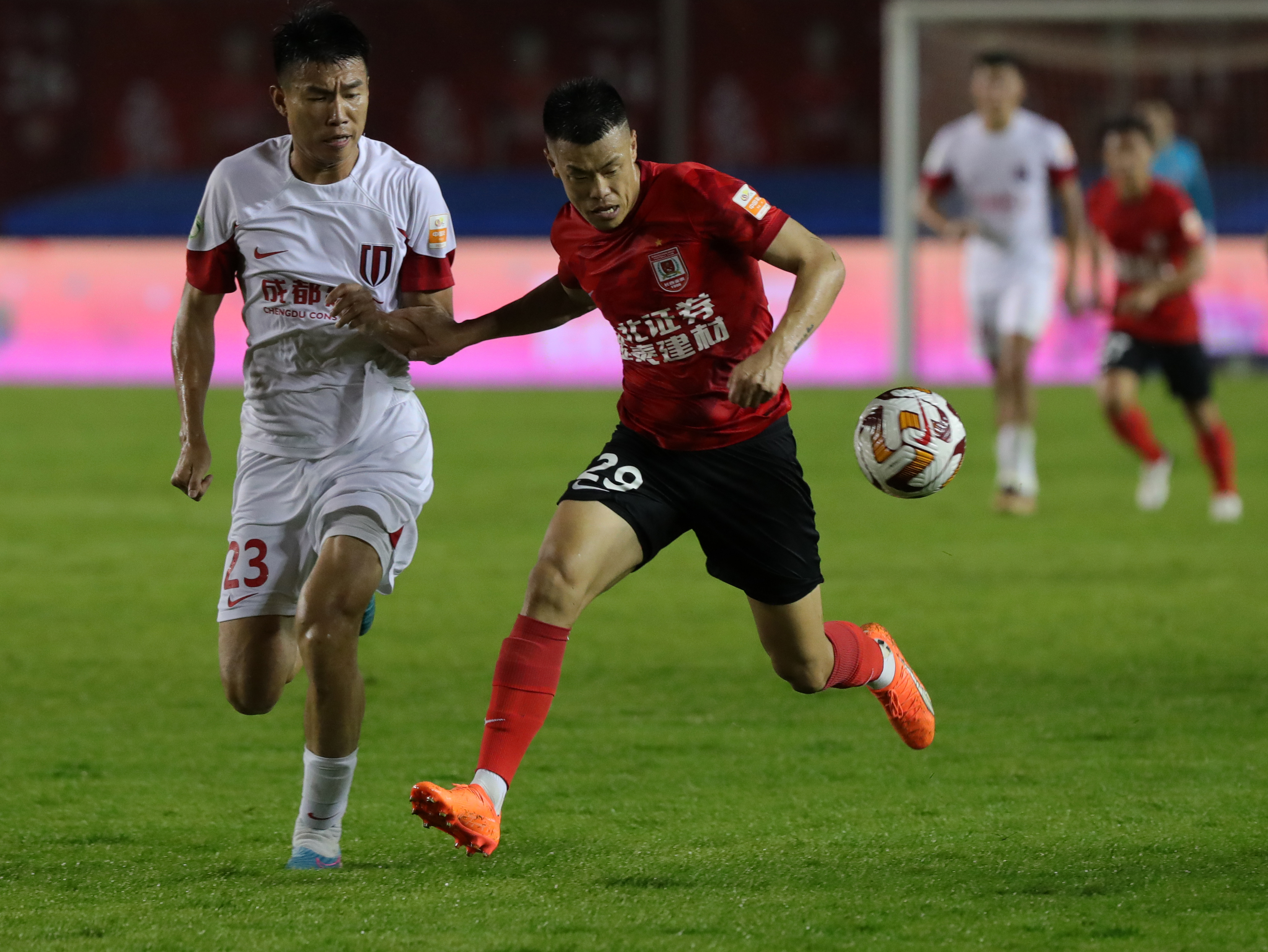 长春亚泰坐镇主场,迎战实力强劲对手的简单介绍 长春亚泰坐镇主场,迎战实力强劲对手的简单介绍