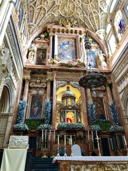 科尔多瓦后防线紧凑,全力对抗格拉纳达的简单介绍 科尔多瓦后防线紧凑,全力对抗格拉纳达的简单介绍