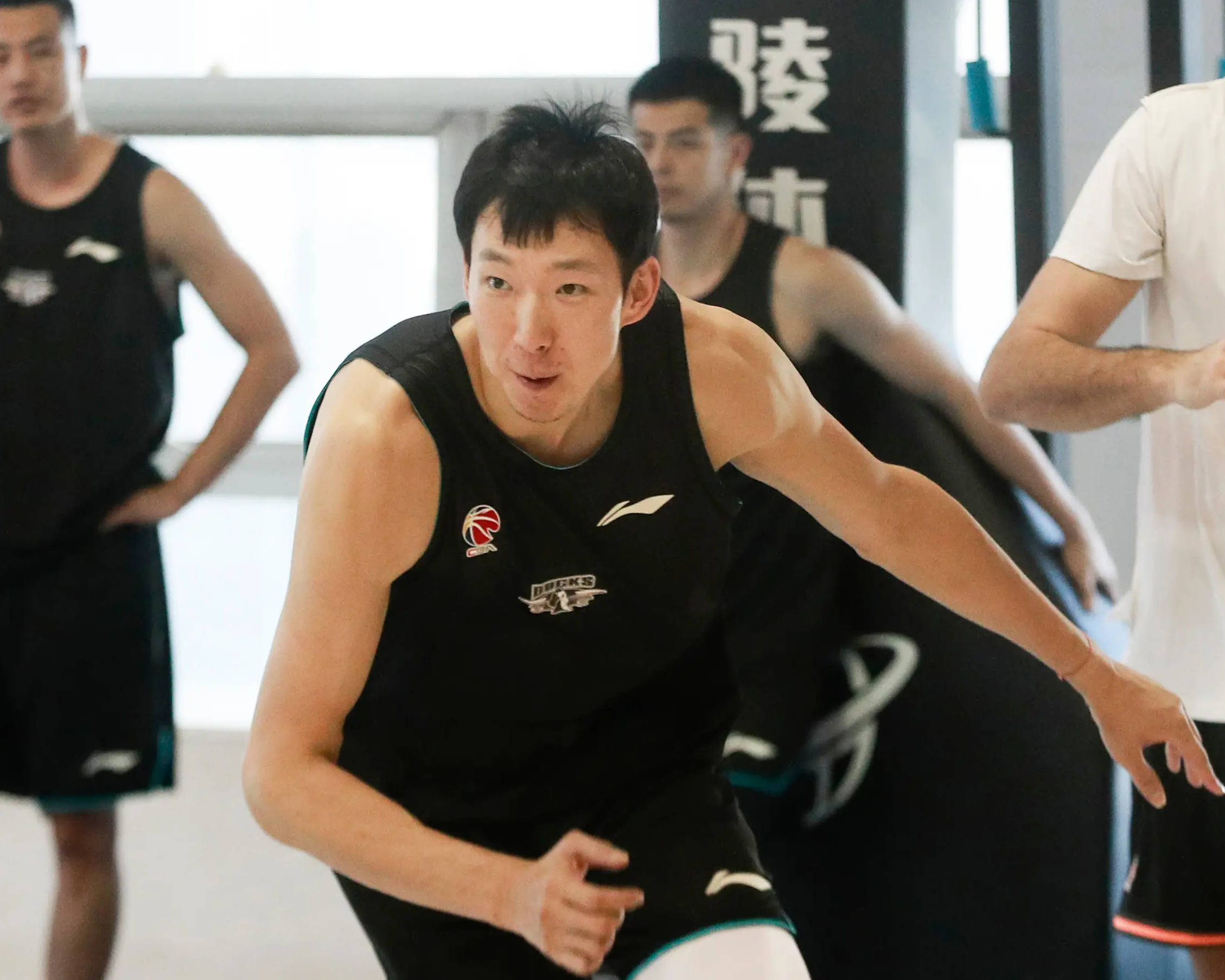 关于北京首钢大胜山东,取得胜利的信息 关于北京首钢大胜山东,取得胜利的信息