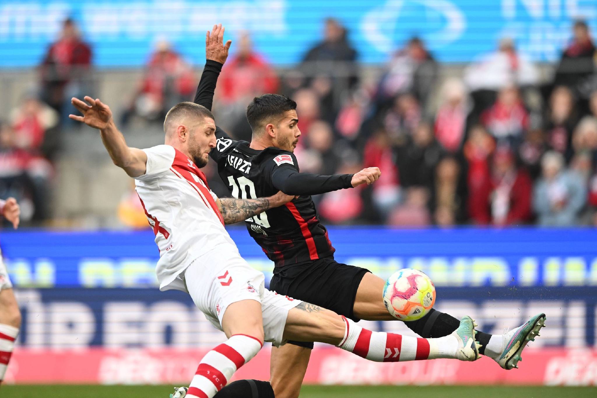 法兰克福欲在主场击败杜塞尔多夫,全力备战的简单介绍 法兰克福欲在主场击败杜塞尔多夫,全力备战的简单介绍