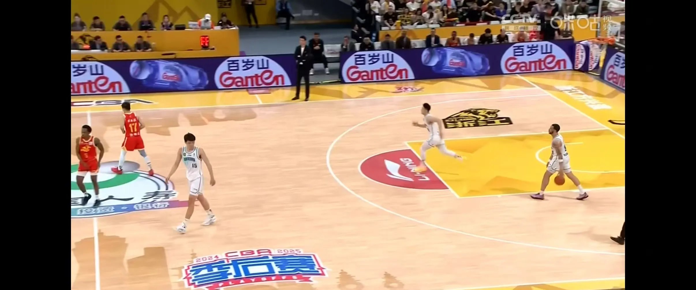 广厦出战青岛,以一分之差险胜对手的简单介绍 广厦出战青岛,以一分之差险胜对手的简单介绍