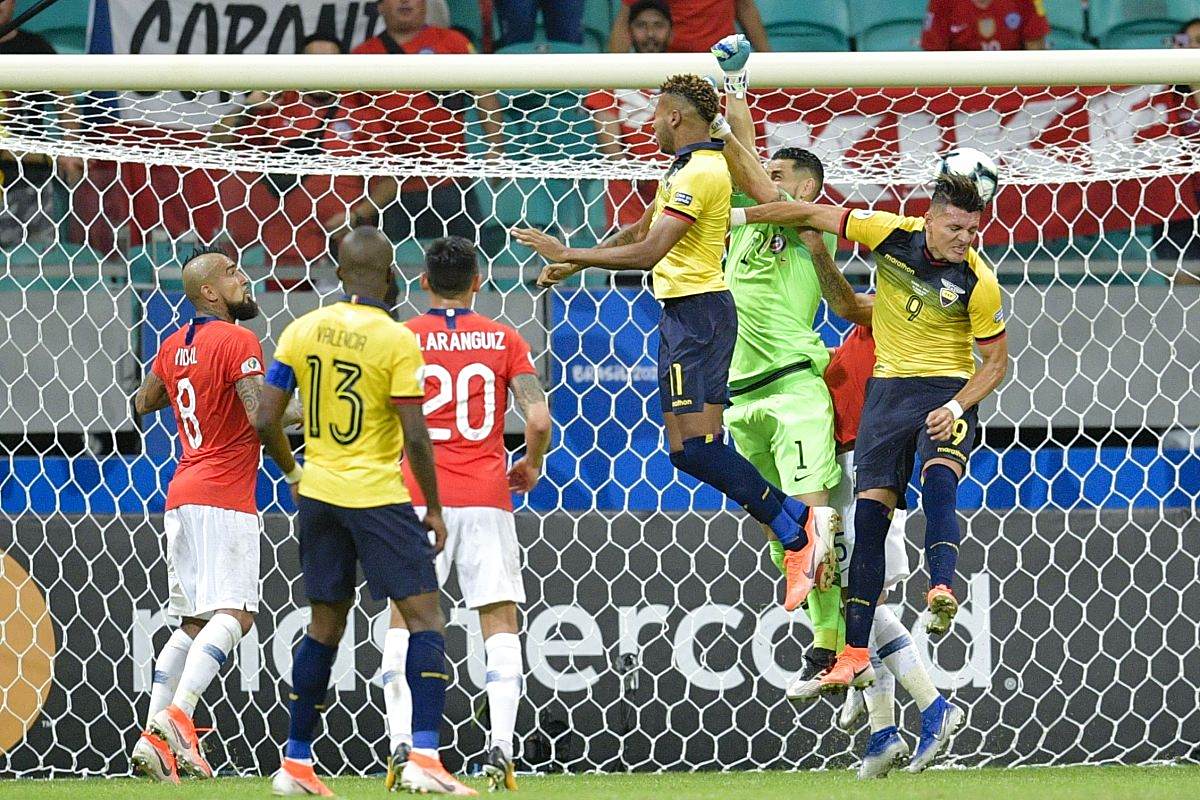 云达不来梅将在周三对阵法兰克福进行比拼 云达不来梅将在周三对阵法兰克福进行比拼