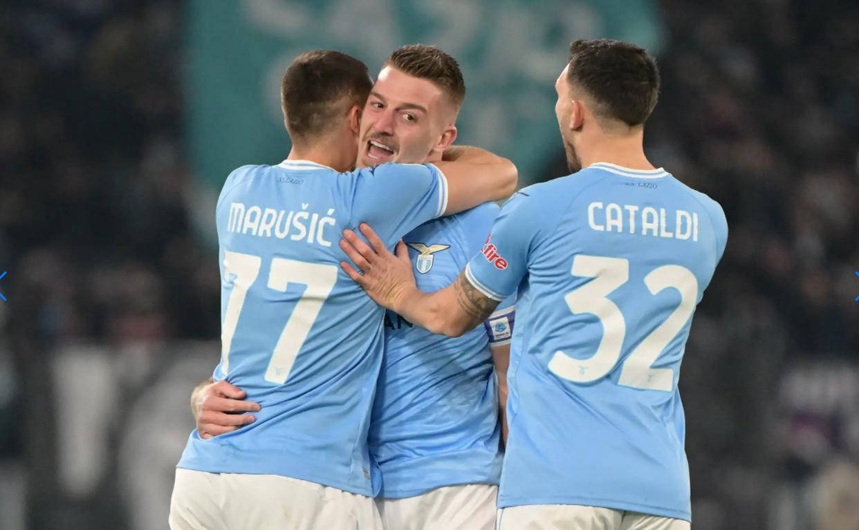 意甲重磅对决:AC米兰迎战梅西,出线形势明朗 意甲重磅对决:AC米兰迎战梅西,出线形势明朗