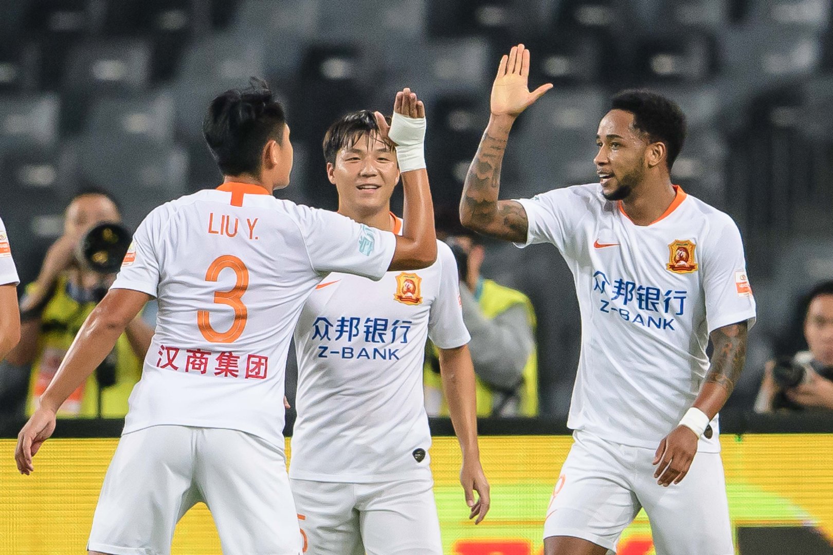 关于深圳佳兆业战胜武汉卓尔,重新站上胜利之巅的信息 关于深圳佳兆业战胜武汉卓尔,重新站上胜利之巅的信息