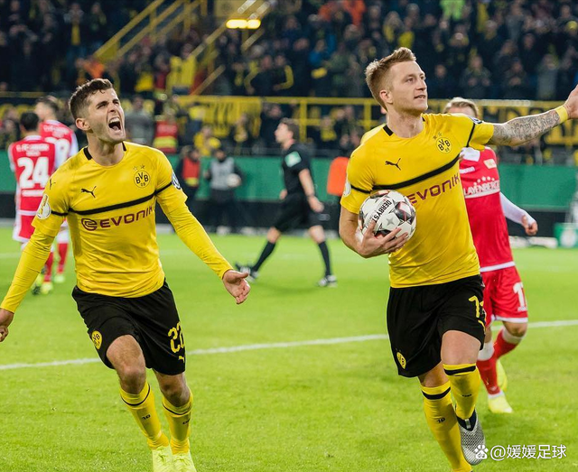 多特蒙德主场大胜法兰克福,逼近德甲前四位置 多特蒙德主场大胜法兰克福,逼近德甲前四位置