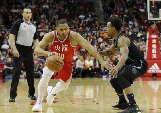 内线火力不佳受阻，顽疾影响比赛的简单介绍