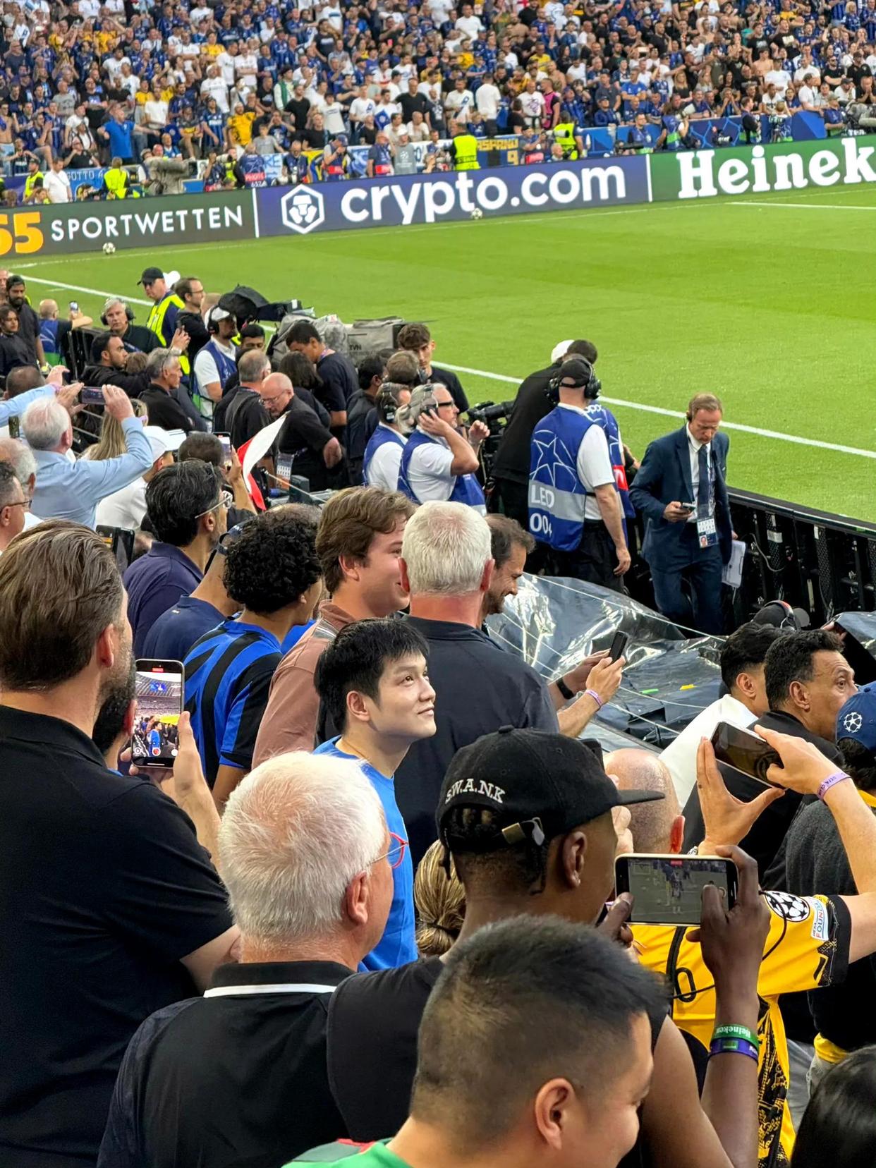 主场气氛火爆,球队士气大振的简单介绍 主场气氛火爆,球队士气大振的简单介绍